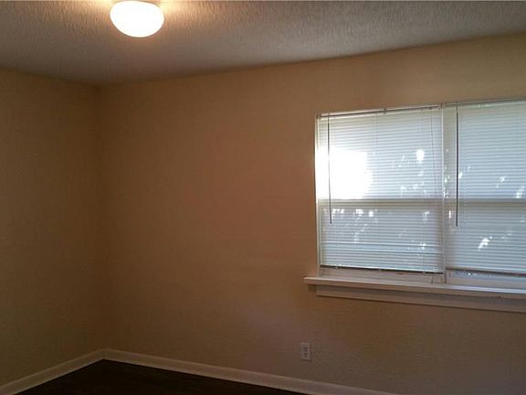 5th image of 5925 Wellesley Ave