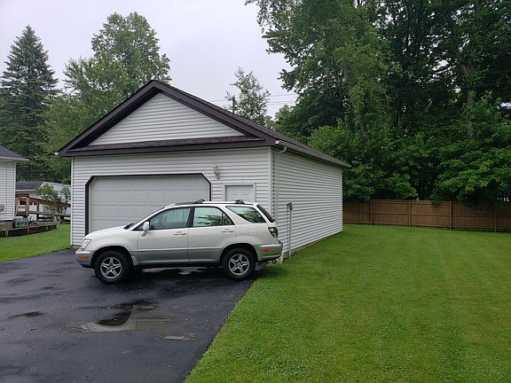 3rd image of 5617 Whitehaven Ave