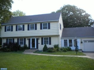 4 Lopatcong Dr, Ewing, NJ 08638