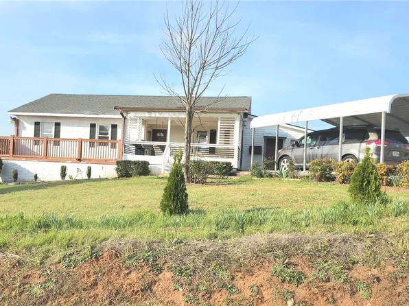 830 Green Acres Rd, Seneca, SC 29678