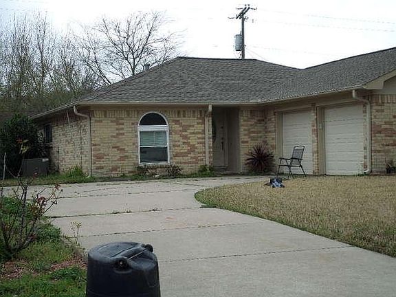 2nd image of 3109 Mariner Dr