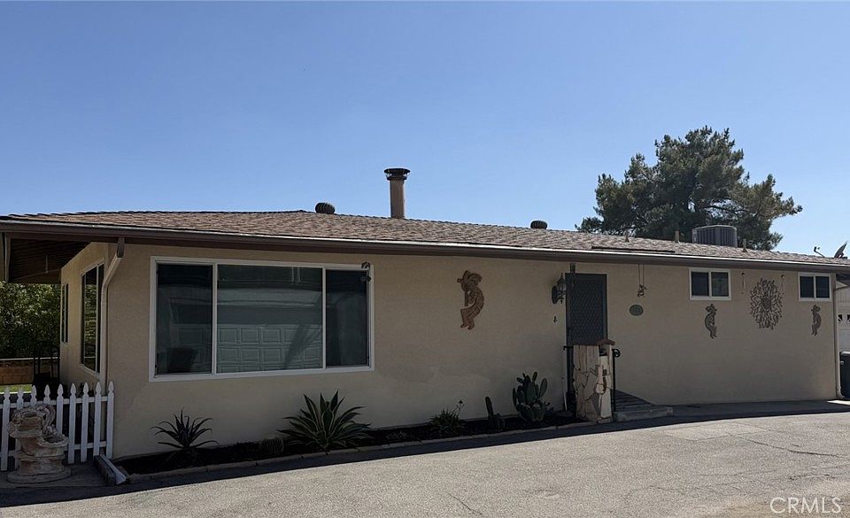 1st image of 213 Summit View Dr