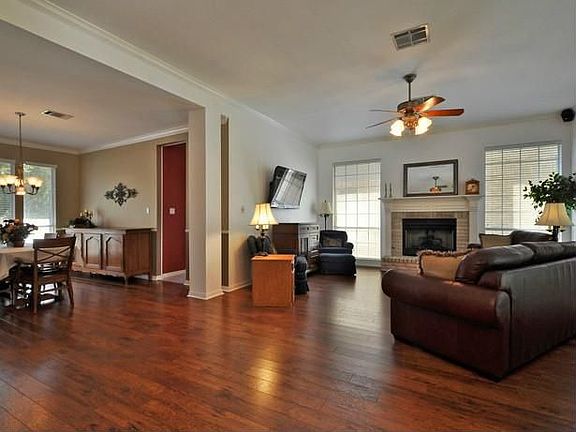 5th image of 6310 Clairmont Dr