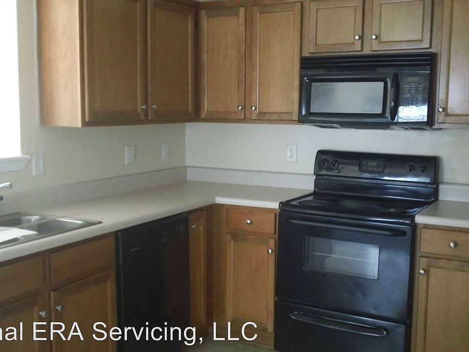2nd image of 5721 Castlebrook Dr