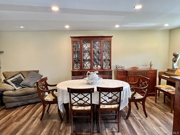 7 Mindy Ln — Photo 5