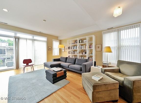 2nd image of 727 W Belmont Ave APT 9