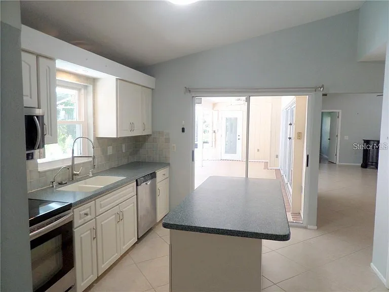 3601 Garden Lakes Clenet — Photo 8