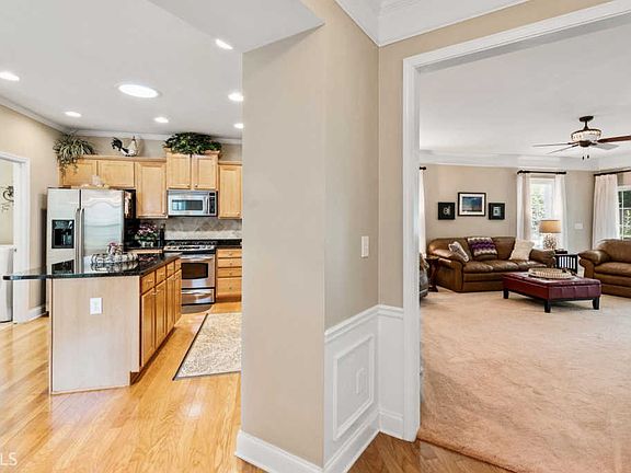 4th image of 5923 Bluff Mountain Way