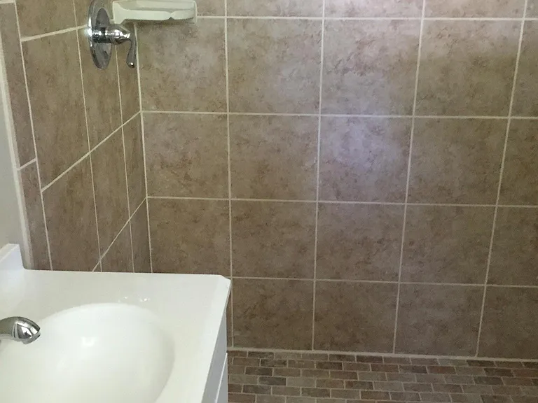 2204 Vine St — Photo 20