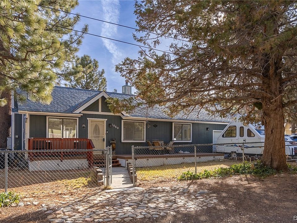 1st image of 1060 Woodland Dr