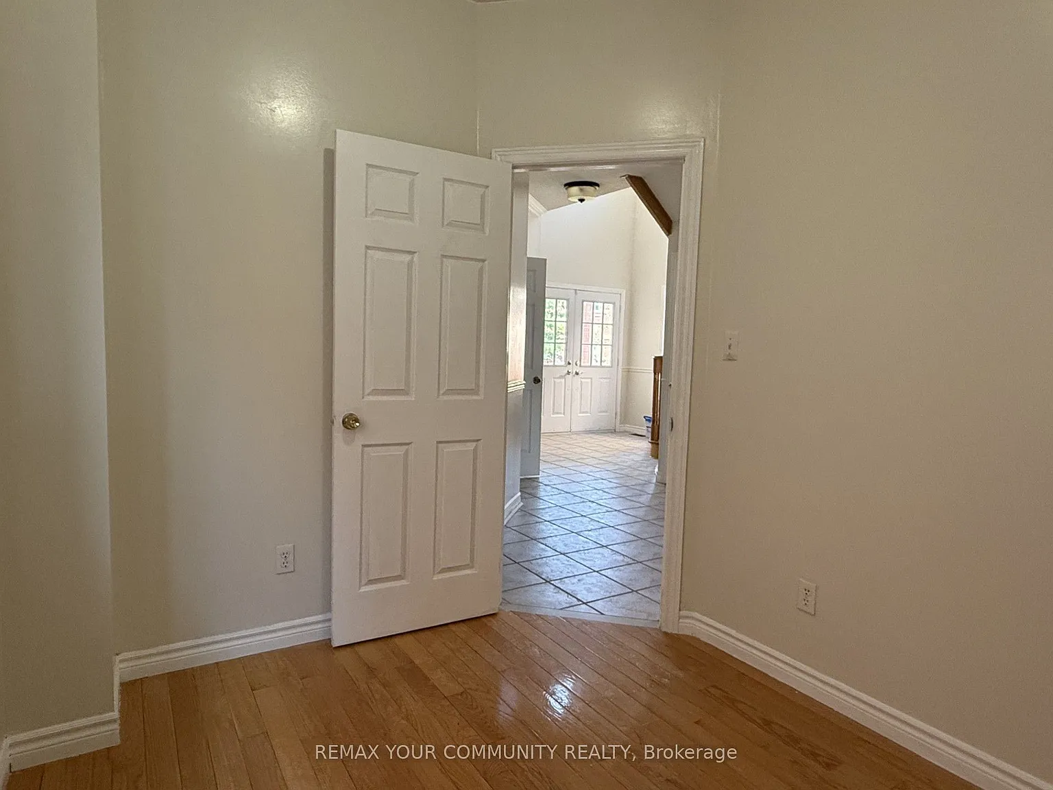 4 bed, $3,800 — Photo 4