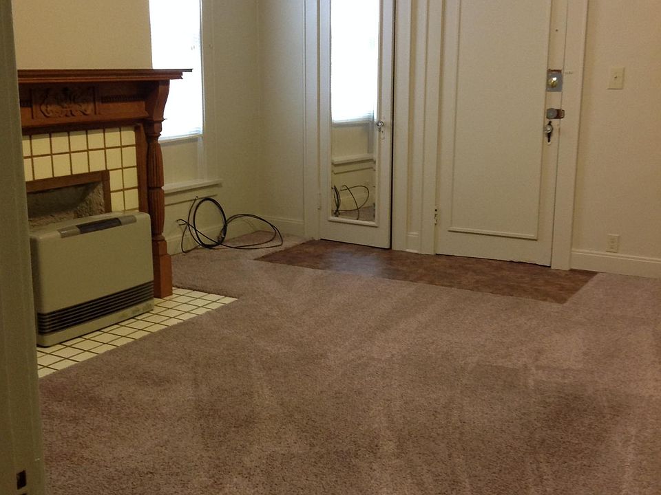 2nd image of 315 W 8th St APT 2