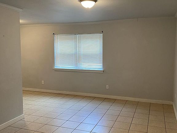 5th image of 56 Whitmar Dr APT 18