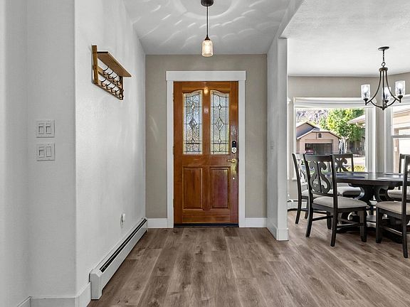 4th image of 521 Liberty Cap Ct