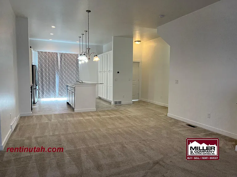 6579 W Terrace Wash Ln — Photo 4