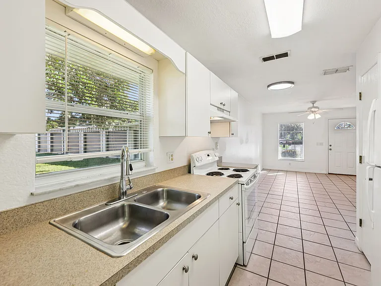 The Flats at Belleview — Photo 12