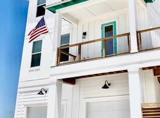 7352 Grand Navarre Blvd, Navarre Beach, FL 32566