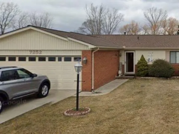 7252 Flamingo St, Algonac, MI 48001