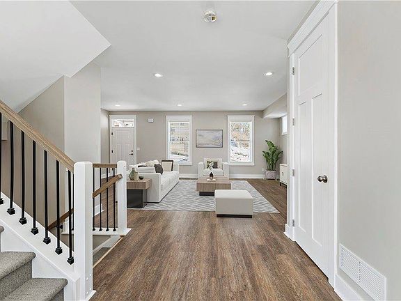 3rd image of 1819 Chessland St