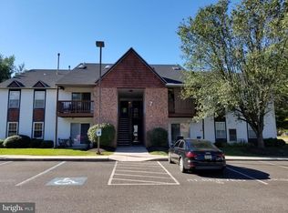 77 Dover Ct, Turnersville, NJ 08012