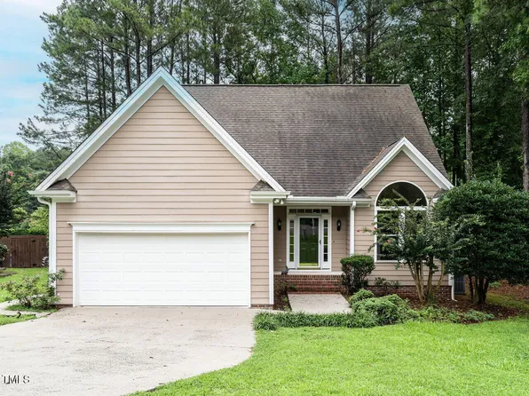 213 Caniff Ln, Cary, NC 27519