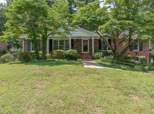 350 Flyntvalley Ct, Winston Salem, NC 27104