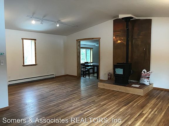 4th image of 2545 Linda Ln
