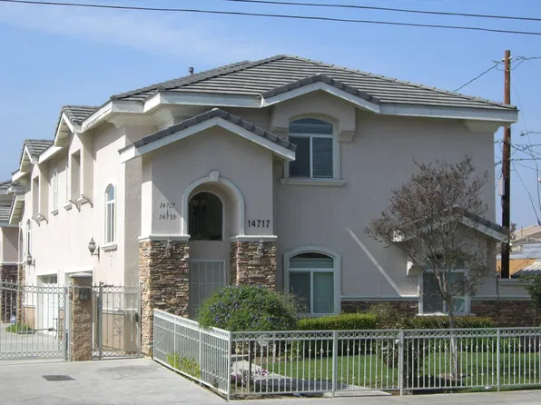 14721 S Vermont Ave, Gardena, CA 90247