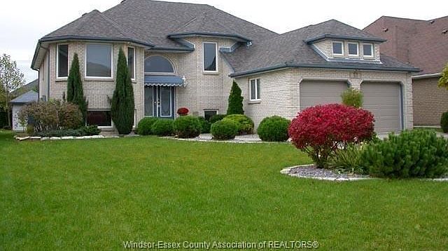 1st image of 511 Christina Cres
