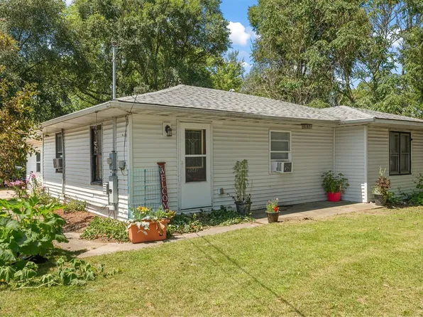 9588 N 300 W, Lake Village, IN 46349