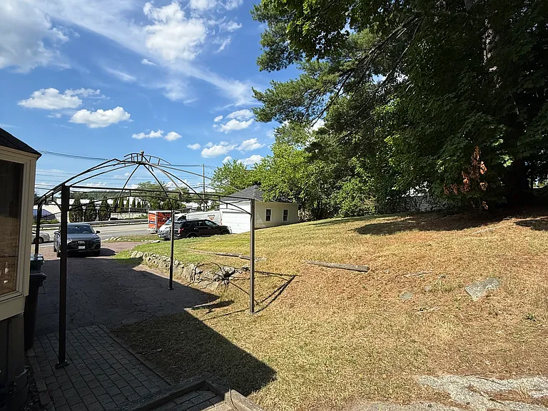 359 Mishawum Rd — Photo 15