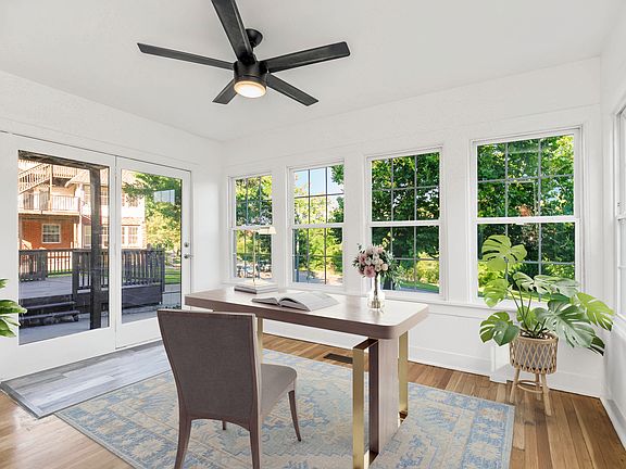5th image of 1124 Ward Pkwy #100