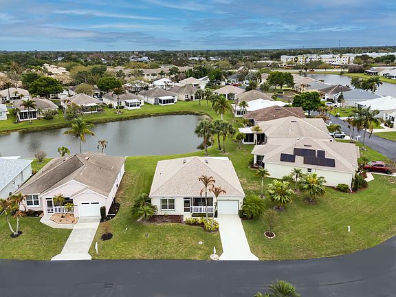 3rd image of 1028 NW Tuscany Drive