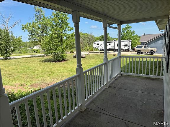 3rd image of 23863 Raspberry Ln