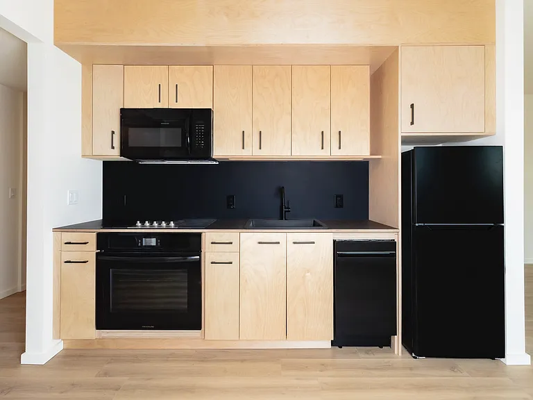 1614 6th Ave #201 — Photo 9