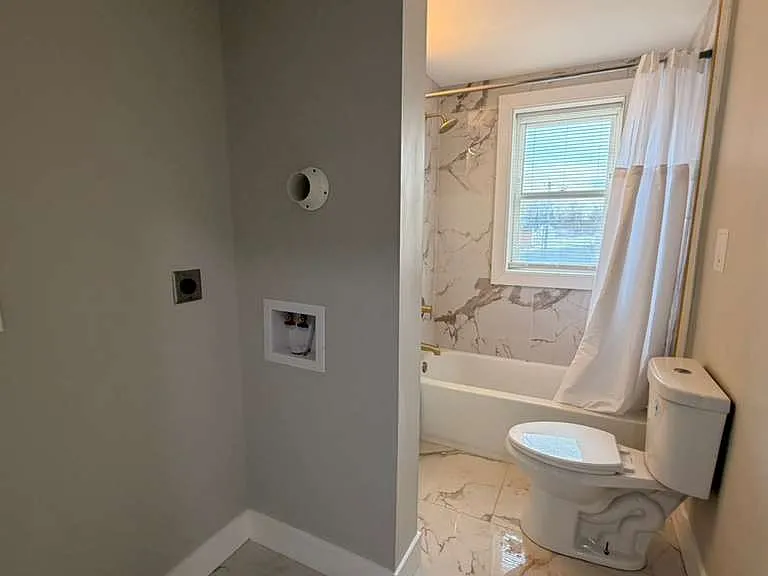 70-202 Circular Ave #303A — Photo 7