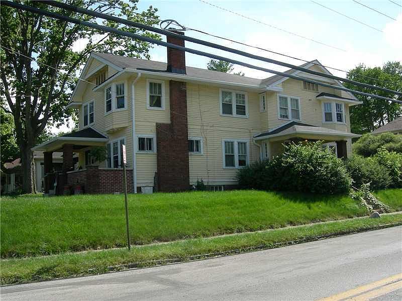 2nd image of 5172 N Broadway St