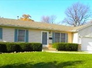 210 S Weston Ave, Elgin, IL 60123