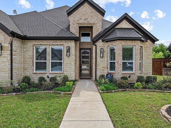 3rd image of 57 Lone Oak Blvd