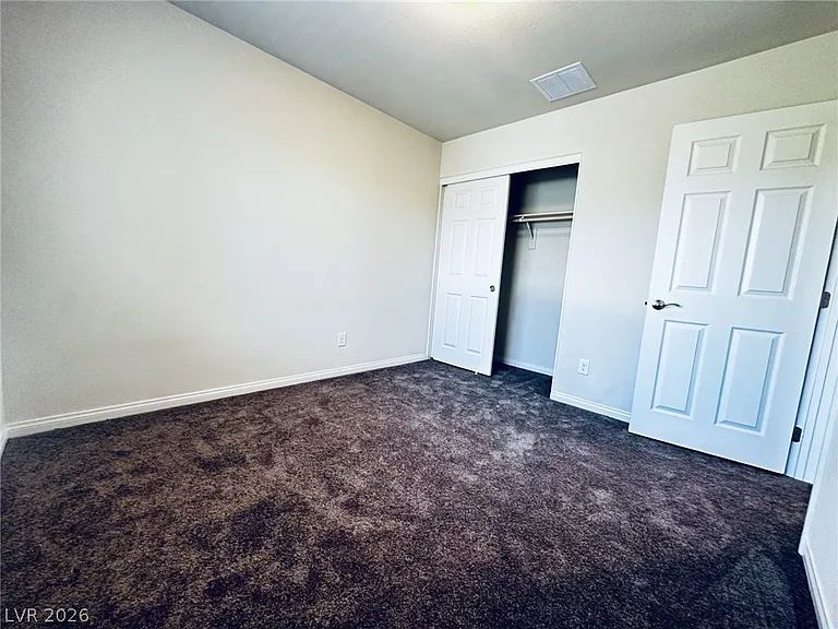 7331 Sunray Point St — Photo 10
