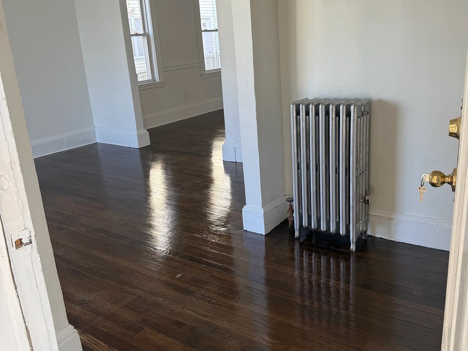 4 bed, 1.0 bath, $3,800 — Photo 3