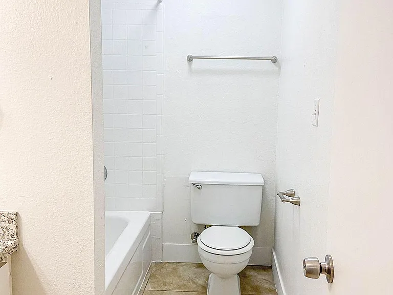 57 Marc — Photo 21