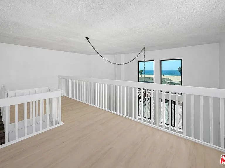 19 Sunset Ave #3 — Photo 13