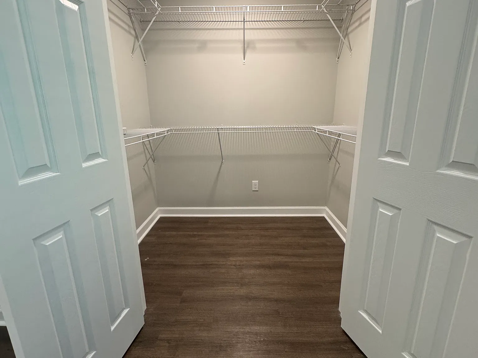 2 bed, 1000 sqft, $1,200 — Photo 4