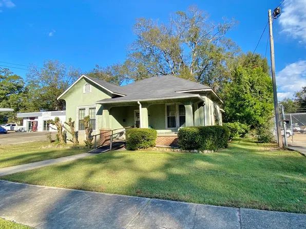 318 N Broadway St, McComb, MS 39648
