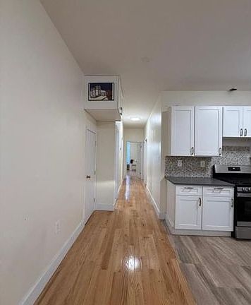 3rd image of 199 Bay 20th St APT 1