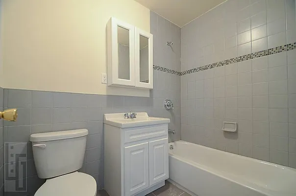 Rented by Loom Group | media 13