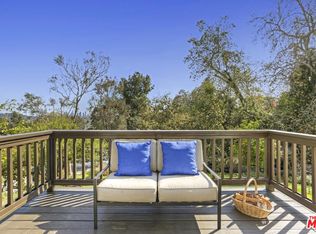 2476 Glendower Pl, Los Angeles, CA 90027