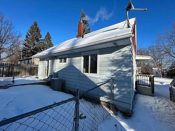 3rd image of 617 NE 10th Ave