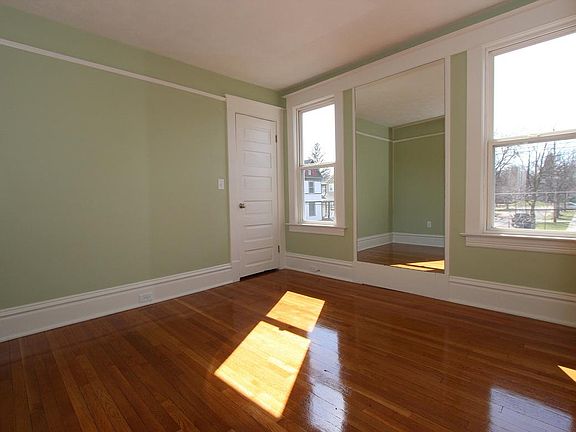 5th image of 344 Scott Ave NW